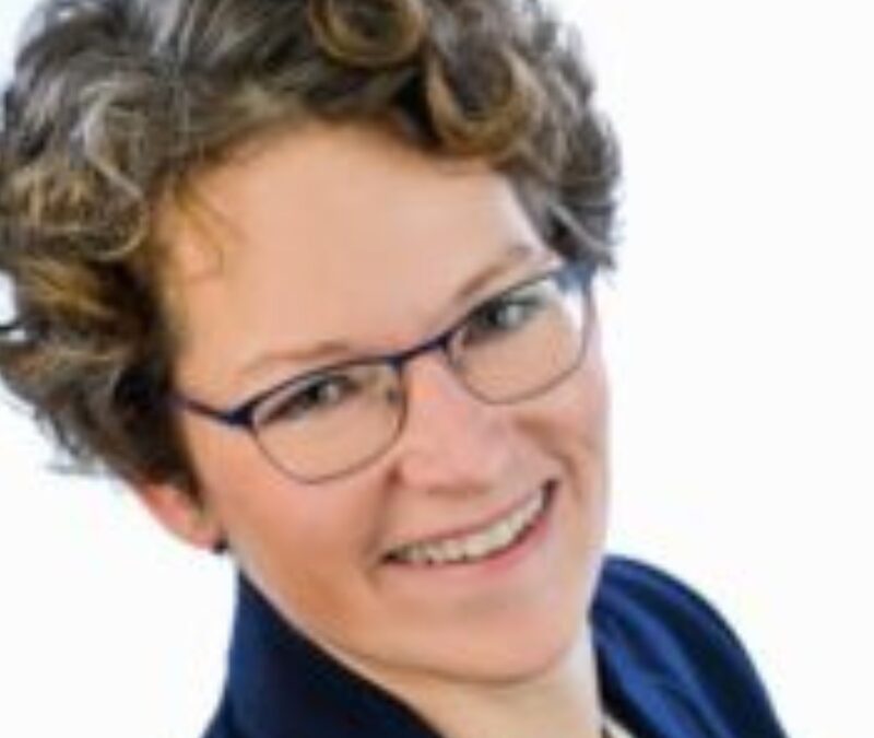 Dr. Lynn Ullmann-Zeunert